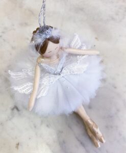 bailarina de repertório cisne branco