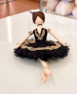 Bailarina de Repertório Satanella