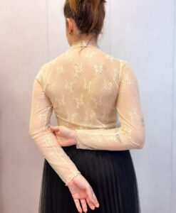 blusa tule floral creme